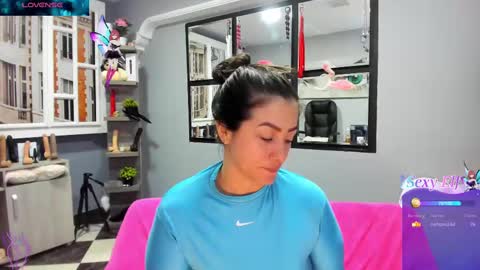 Snapshot of kagomme_h chatting on March 10, 4:35 pm Antonella online show from March 10, 4:35 pm