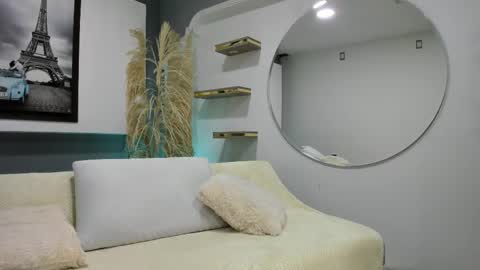 Snapshot of kagomme_h chatting on October 16, 4:46 am Antonella online show from October 16, 4:46 am