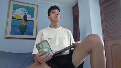 Snapshot of kai_lord_ chatting on March 21, 4:21 pm Kai online show from March 21, 4:21 pm