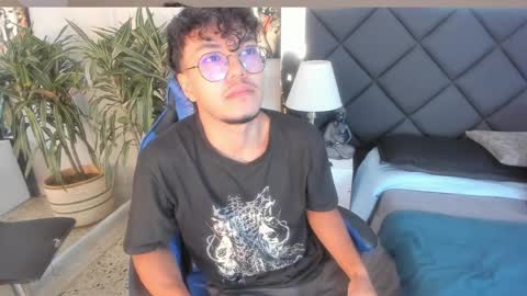 kai_storn online show from April 2, 11:30 am