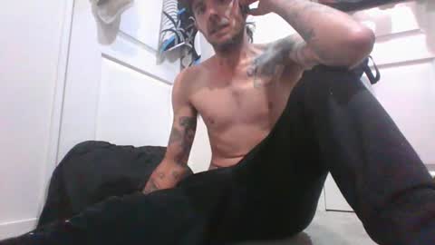 Snapshot of kaidenboss chatting on May 2, 6:13 pm kaidenboss online show from May 2, 6:13 pm