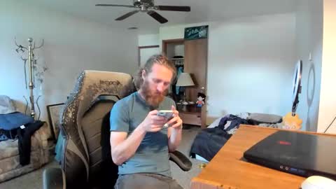 Kaiku77 online show from April 21, 6:12 pm