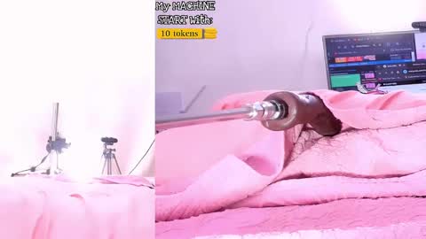 kaila Miller online show from January 9, 5:33 pm