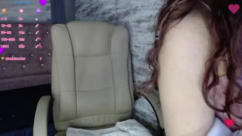 Snapshot of kailani8 chatting on June 3, 2:33 pm Kailani online show from June 3, 2:33 pm