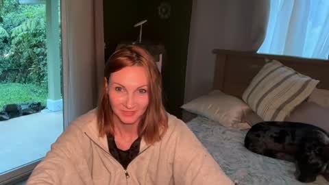Snapshot of kaileeshy chatting on June 3, 4:48 am Kailee Smile online show from June 3, 4:48 am