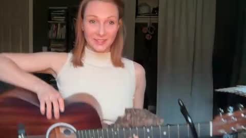 Snapshot of kaileeshy chatting on June 17, 4:48 am Kailee Smile online show from June 17, 4:48 am
