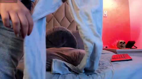 Kailin online show from November 18, 1:04 pm