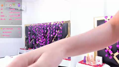 Snapshot of kaily_sweet1 chatting on February 20, 5:40 pm kelly online show from February 20, 5:40 pm