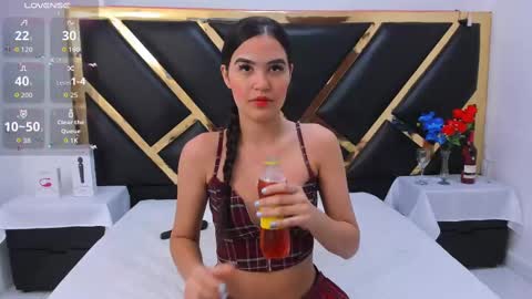 Snapshot of kaily_sweet1 chatting on September 15, 11:21 am kelly online show from September 15, 11:21 am