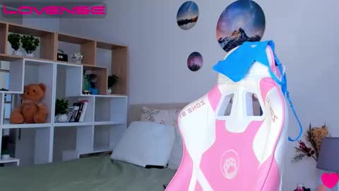 Snapshot of kailyginger chatting on February 19, 10:01 am My name is Mia Pleasures to see you Lets have good time together online show from February 19, 10:01 am