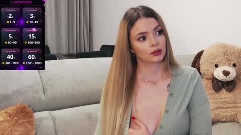 Snapshot of kailyn_moen01 chatting on January 15, 7:34 pm Kailyn online show from January 15, 7:34 pm