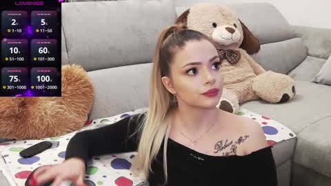 Snapshot of kailyn_moen01 chatting on January 18, 8:30 pm Kailyn online show from January 18, 8:30 pm