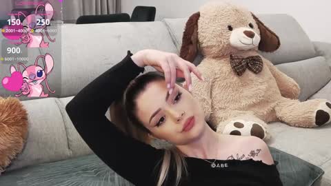 Snapshot of kailyn_moen01 chatting on January 22, 8:38 pm Kailyn online show from January 22, 8:38 pm