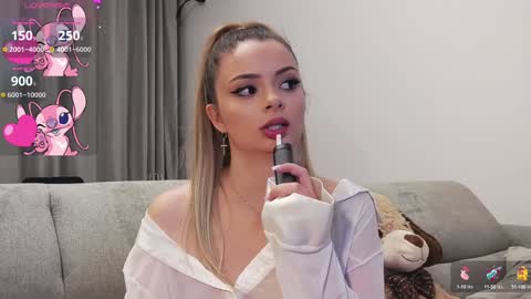 Snapshot of kailyn_moen01 chatting on January 27, 12:01 am Kailyn online show from January 27, 12:01 am