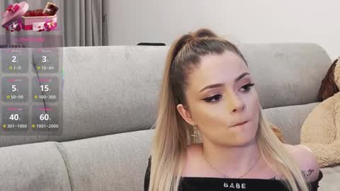 Snapshot of kailyn_moen01 chatting on February 4, 8:59 pm Kailyn online show from February 4, 8:59 pm