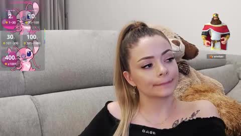 Snapshot of kailyn_moen01 chatting on March 12, 12:10 am Kailyn online show from March 12, 12:10 am