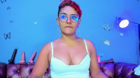 kaira_mosse_ online show from March 20, 12:21 pm