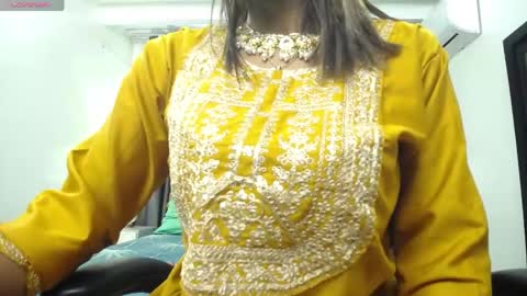 Snapshot of kairadayaamaii chatting on April 13, 12:32 pm Kaira online show from April 13, 12:32 pm