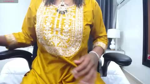 Snapshot of kairadayaamaii chatting on April 21, 12:22 pm Kaira online show from April 21, 12:22 pm