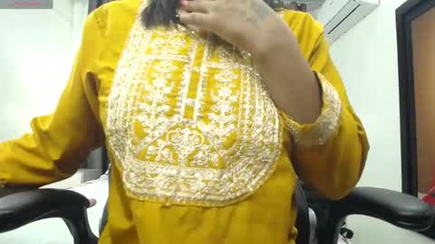 Snapshot of kairadayaamaii chatting on May 20, 12:00 pm Kaira online show from May 20, 12:00 pm