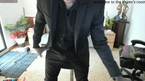 kaiser679 online show from April 15, 5:53 pm