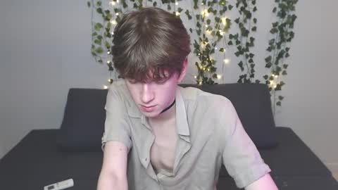 slutkai online show from October 14, 8:09 pm