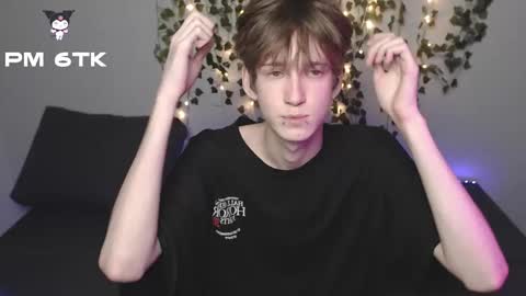 slutkai online show from October 22, 8:52 pm