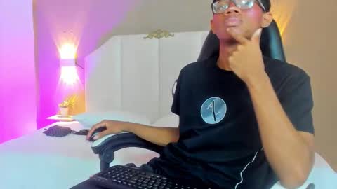 kaisonrouse online show from February 27, 7:58 pm