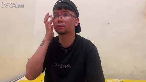 Snapshot of kaistein chatting on March 7, 5:15 am Kai online show from March 7, 5:15 am