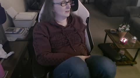 Snapshot of kait331 chatting on March 6, 1:27 am Camprincess331 online show from March 6, 1:27 am