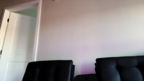 Malakai Kai or Ky  online show from April 8, 9:15 pm