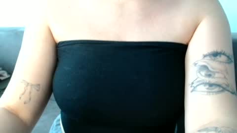 Kaitlin online show from June 26, 1:48 pm
