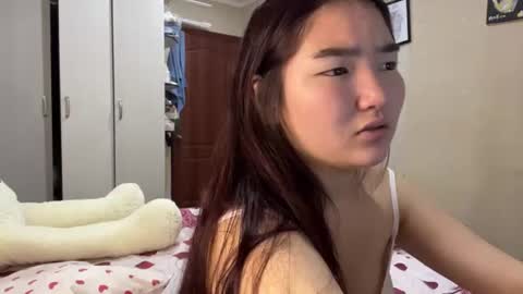 Sakura online show from August 6, 4:42 pm