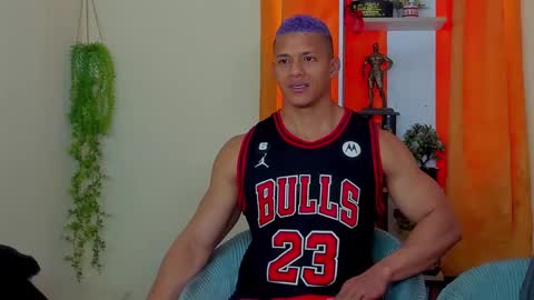 kale thomson online show from February 18, 4:37 pm