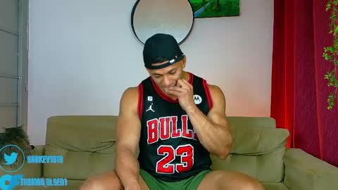 kale thomson online show from April 21, 11:29 pm