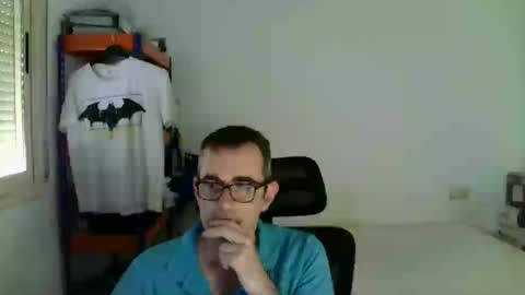 Snapshot of kalem48 chatting on June 20, 9:45 am MusicMen49 online show from June 20, 9:45 am