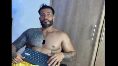 Snapshot of kaleth_price chatting on March 2, 8:05 am Kaleth Price online show from March 2, 8:05 am