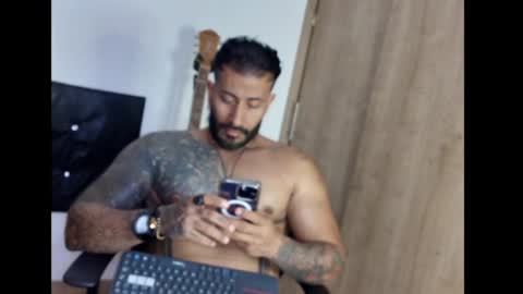 Snapshot of kaleth_price chatting on March 3, 2:04 am Kaleth Price online show from March 3, 2:04 am