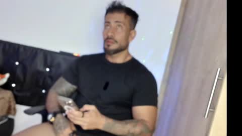 Snapshot of kaleth_price chatting on March 10, 1:45 am Kaleth Price online show from March 10, 1:45 am