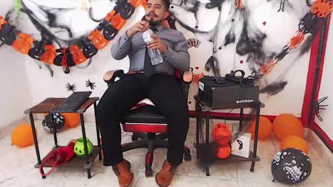 Kaleth online show from October 28, 7:12 am