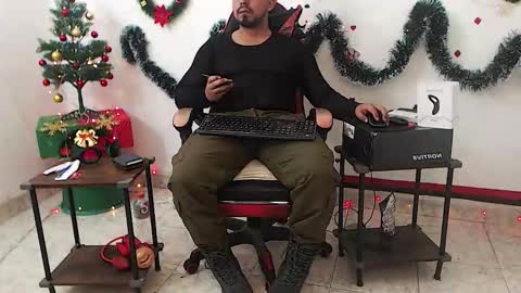 Kaleth online show from December 5, 7:06 am