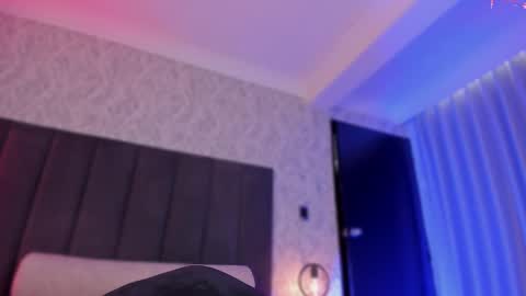 Snapshot of kali_hiill chatting on December 7, 1:51 pm Sweet Kali online show from December 7, 1:51 pm