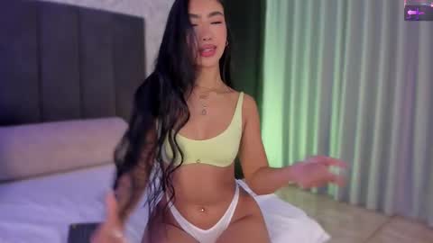 Snapshot of kali_hiill chatting on December 16, 2:16 pm Sweet Kali online show from December 16, 2:16 pm