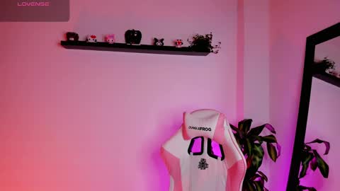 Kali Ka Please help me with your thumbs up its important   dont forget my birthday on October 26 online show from September 10, 6:41 pm