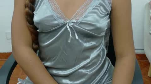 Snapshot of kali_rousse chatting on May 29, 11:52 am online show from May 29, 11:52 am