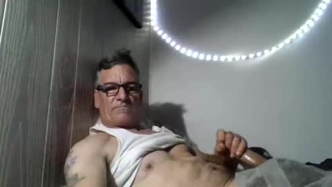 kalifornia91666 online show from November 5, 9:15 pm