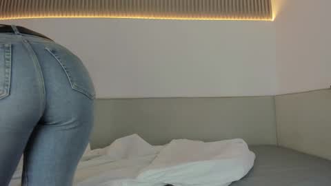 Carolina   online show from December 20, 12:01 pm