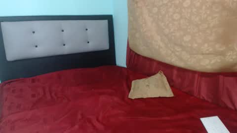 Kalipso and Jones  online show from December 27, 8:39 pm