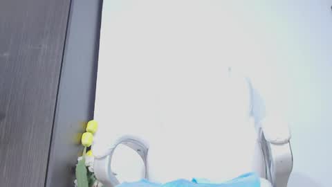 Hannah online show from April 21, 1:42 am