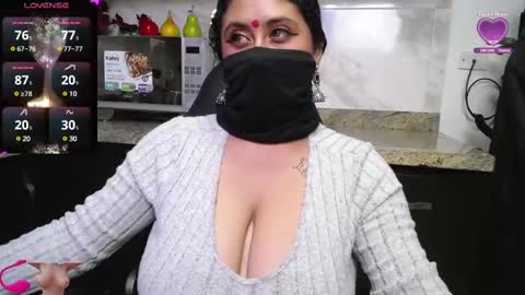 Alisha online show from February 20, 4:25 pm